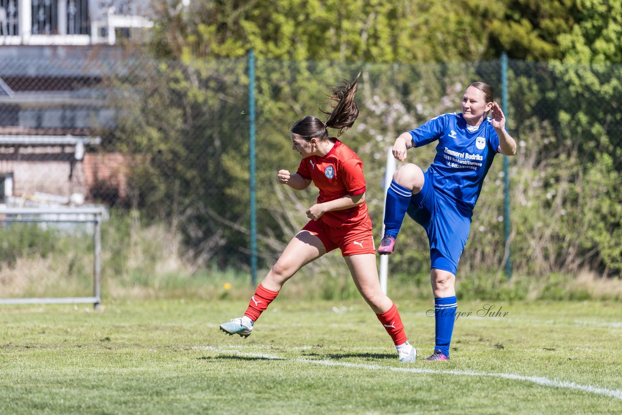 Bild 364 - F TSV Zarpen - Holstein Kiel II : Ergebnis: 2:6